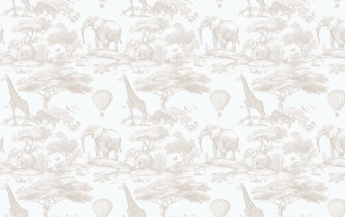 Papier peint panoramique Toile de Jouy safari beige : vue du motif, scènes de savane gravées en beige : éléphants, girafes, acacias et montgolfières