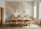Papier peint panoramique Courbes beige et terracotta : formes courbes abstraites beige, sable et terracotta clair, posé dans une salle à manger