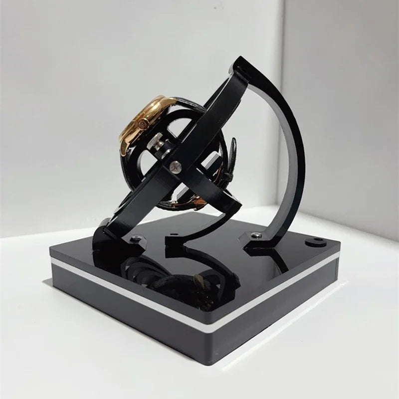 Remontoir Tourbillon portant une montre à bracelet métal