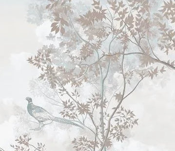 Papier peint panoramique Faisans dans les arbres bleu brume : détail du motif, feuillages terracotta et second faisan