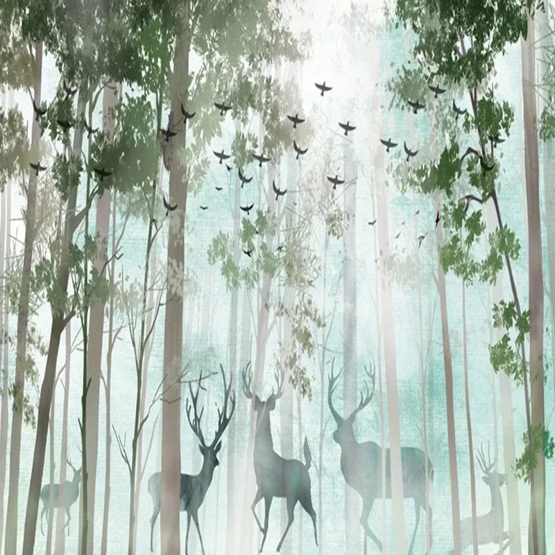 Papier peint panoramique Forêt aquarelle vert d'eau et cerfs : vue du motif, troncs fins, feuillages verts et cerfs dans une brume vert d'eau