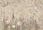 Papier peint panoramique Jardin sauvage à la huppe taupe : vue à plat, herbes folles, fleurs des champs, huppe et oiseaux sur un fond taupe
