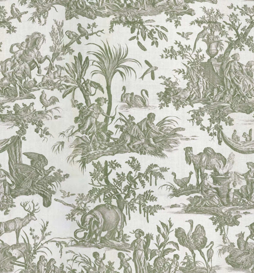 Papier peint panoramique Toile de Jouy vert sauge : vue du motif, scènes animées d'animaux, de palmiers et de personnages dessinées en vert sauge sur fond écru