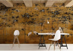 Papier peint panoramique Chinoiserie bambous et grues ocre : forêt de bambous sur fond ocre patiné, posé dans un bureau