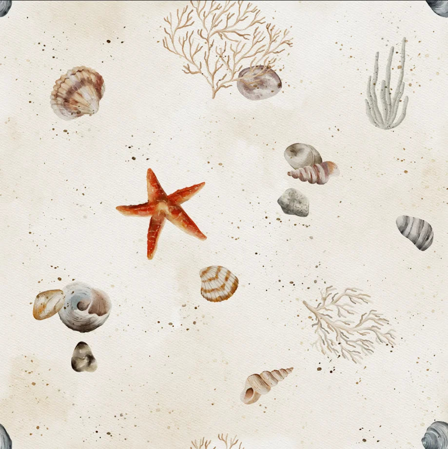 Papier peint panoramique Coquillages et étoile de mer fond sable : vue à plat, coquillages, coraux et étoile de mer à l'aquarelle sur fond sable moucheté