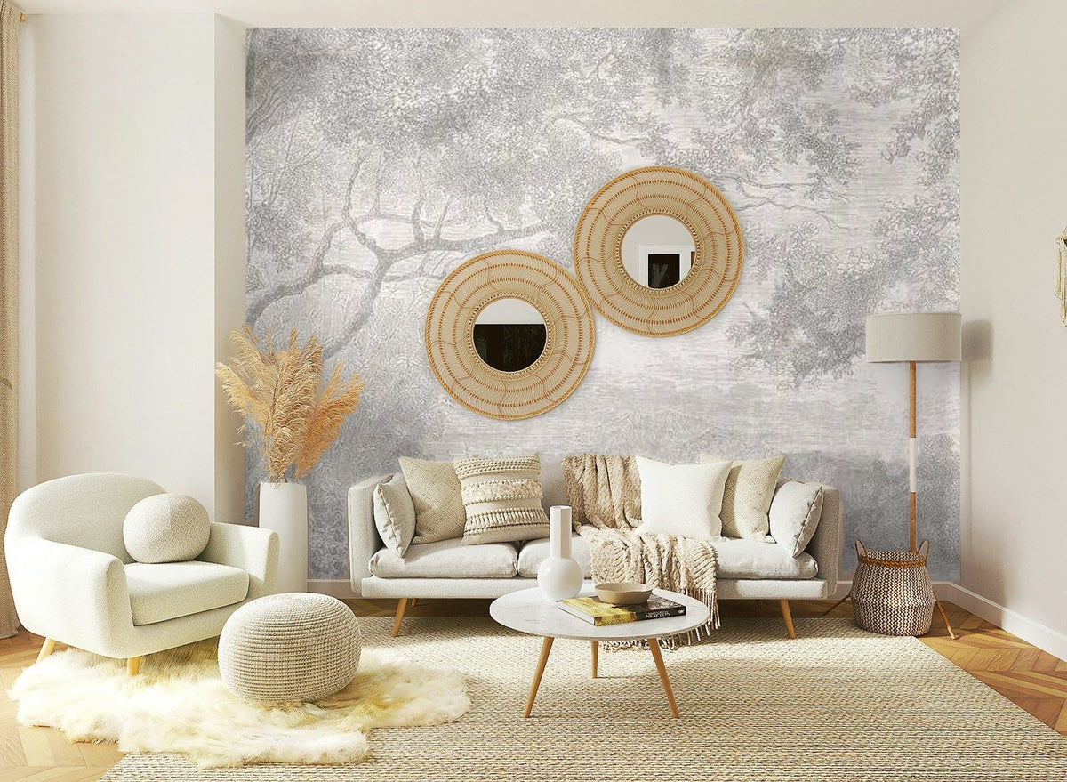 Papier peint panoramique Étang gravé dans la forêt gris perle posé sur le mur d’un salon