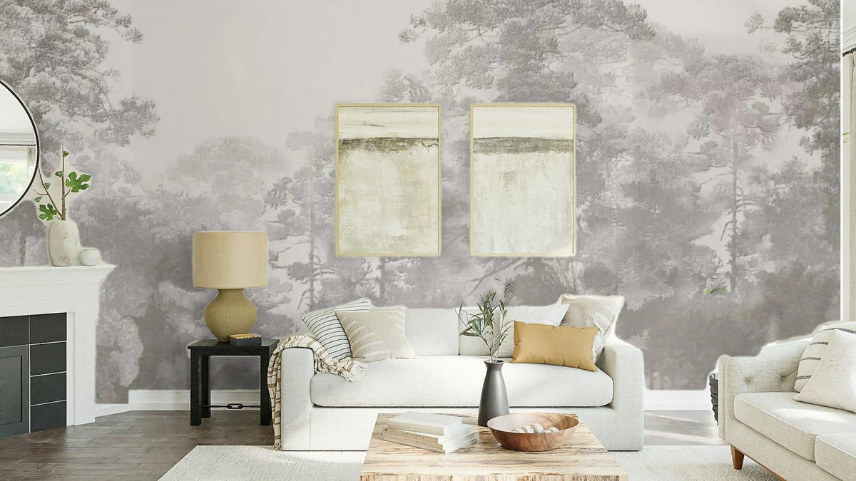 Papier peint panoramique Forêt profonde taupe dans la brume posé au-dessus du canapé d’un séjour