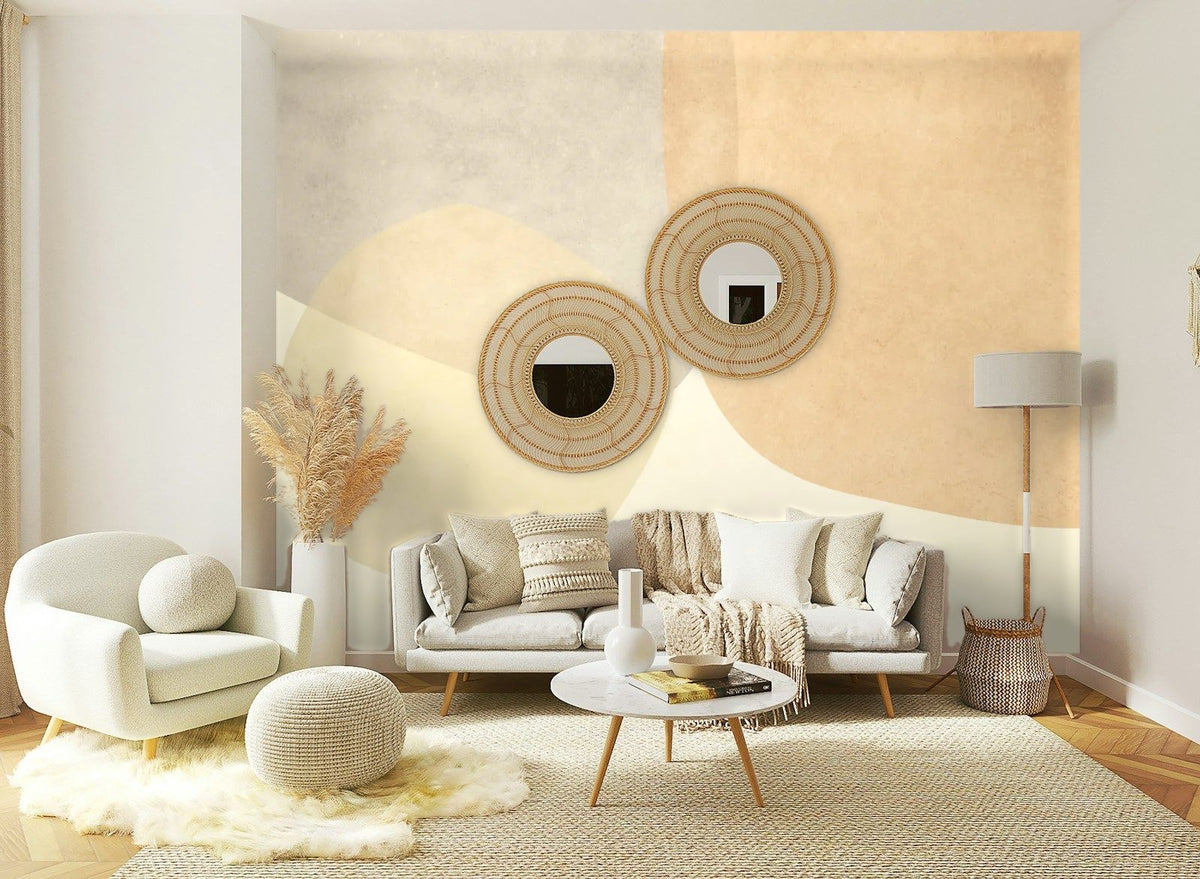 Papier peint panoramique Formes organiques sable posé sur le mur d’un salon