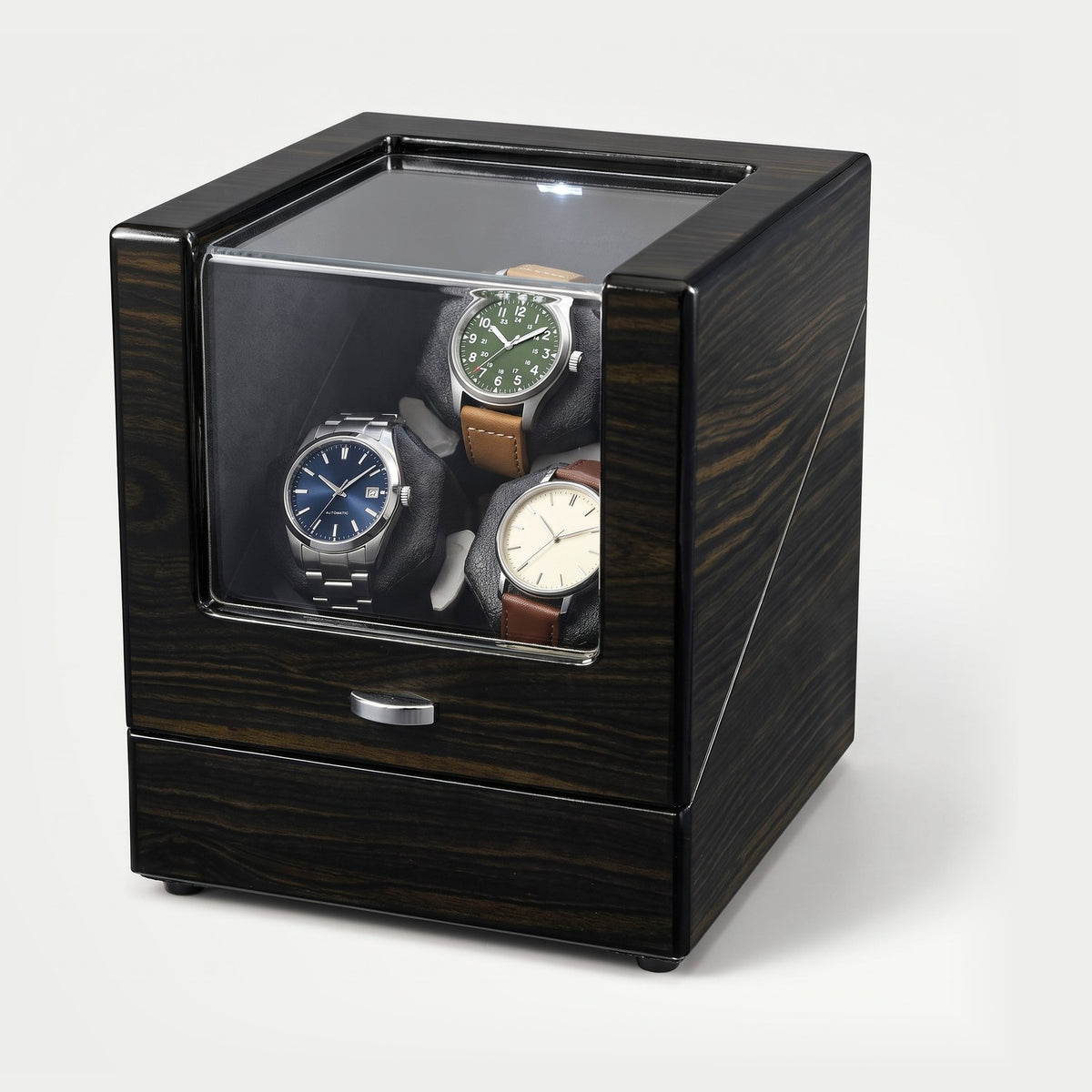 Remontoir Balancier 3 montres, laque façon ébène, trois montres sur leurs coussins