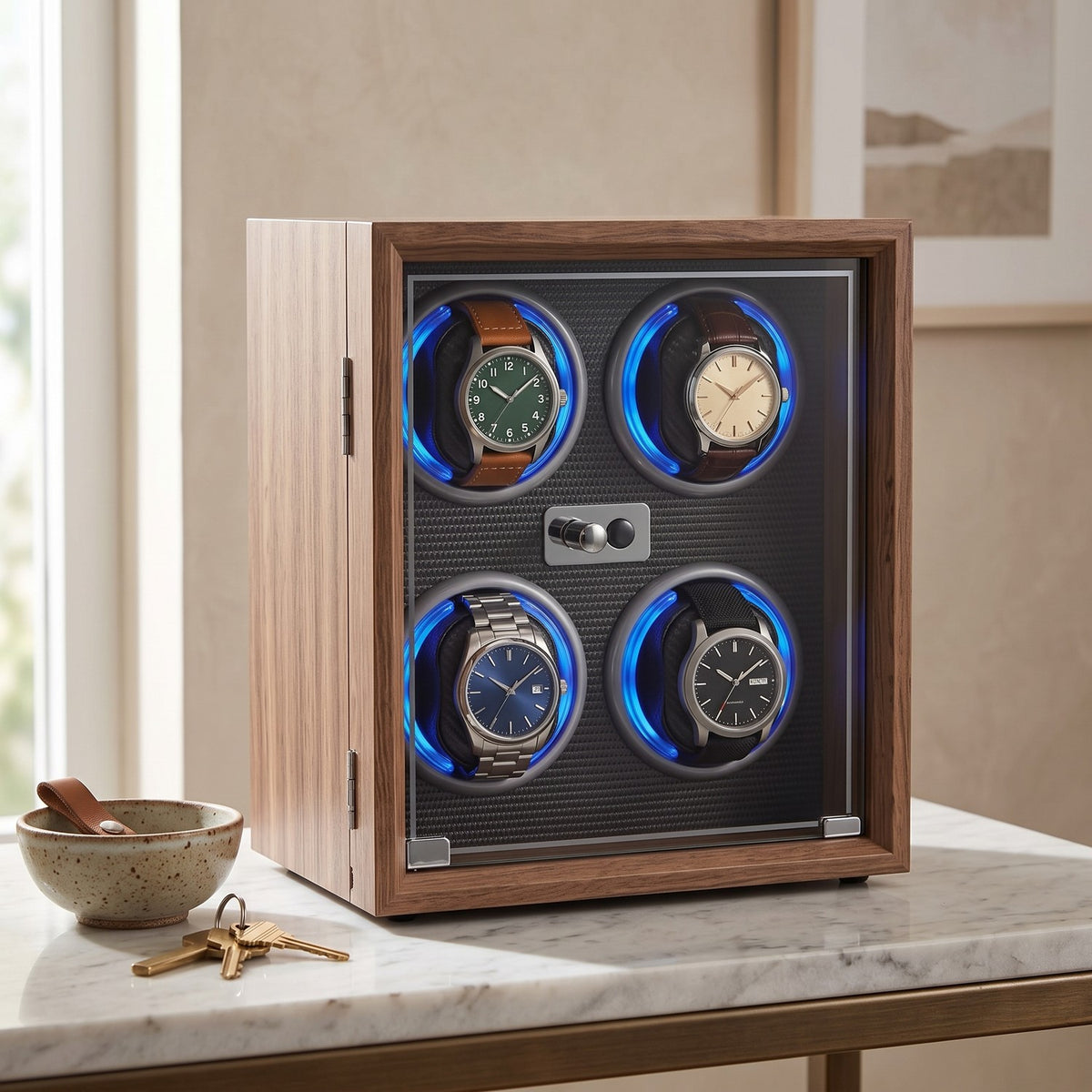 Remontoir Cadran 4 montres, posé sur une console d'entrée