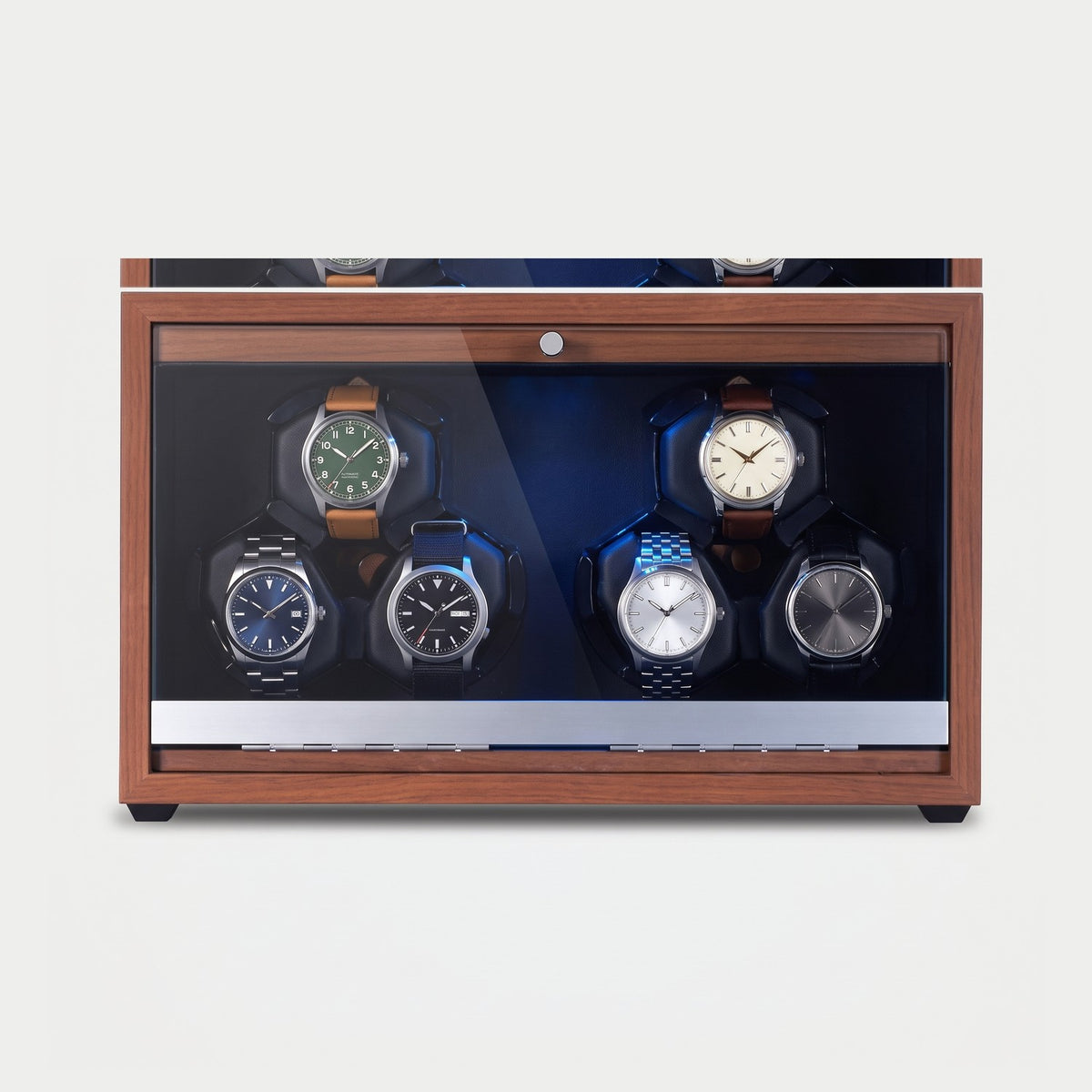 Remontoir Guilloché 6 montres, façon noyer, six montres sur leurs coussins