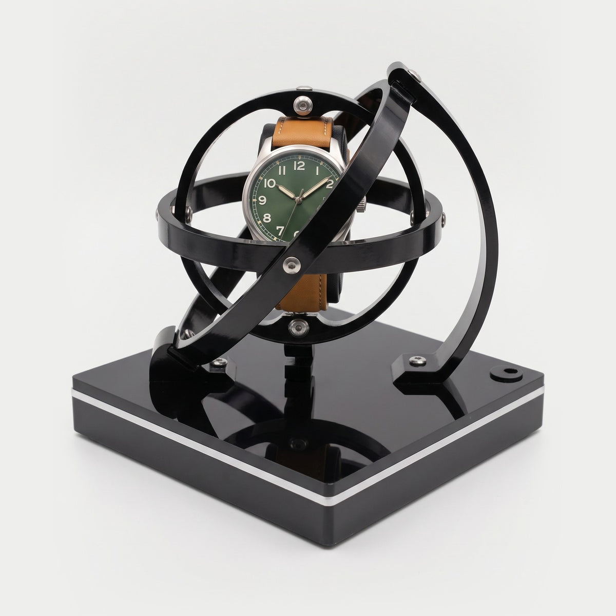 Remontoir Tourbillon une montre, support gyroscopique noir sur socle laqué, une montre en place