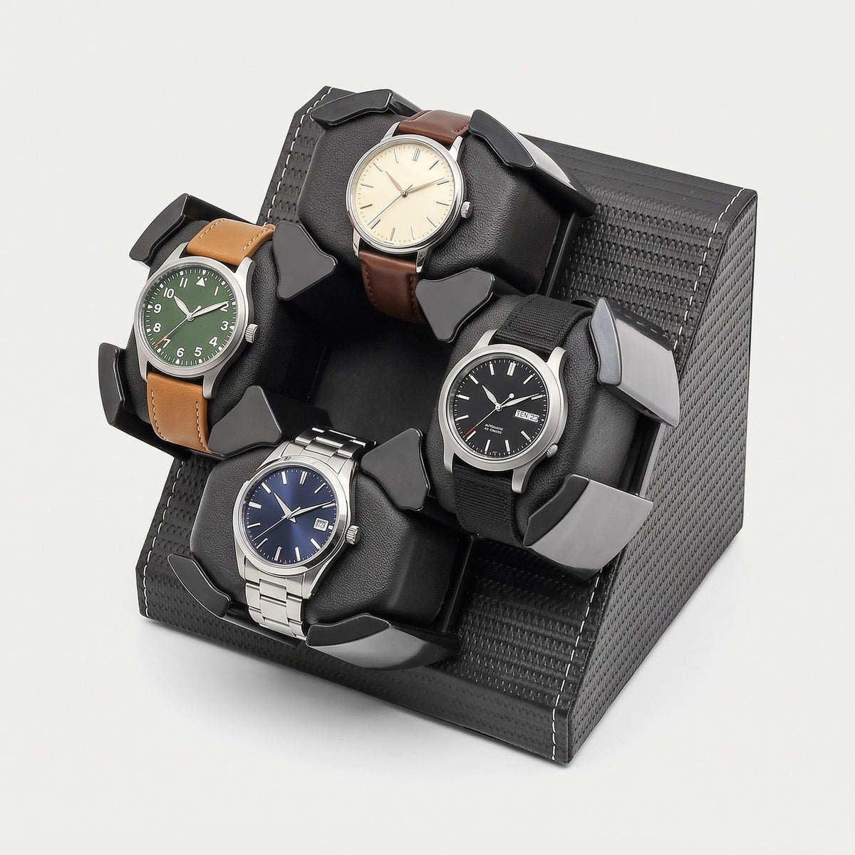 Remontoir Trotteuse 4 montres, quatre montres sur leurs coussins