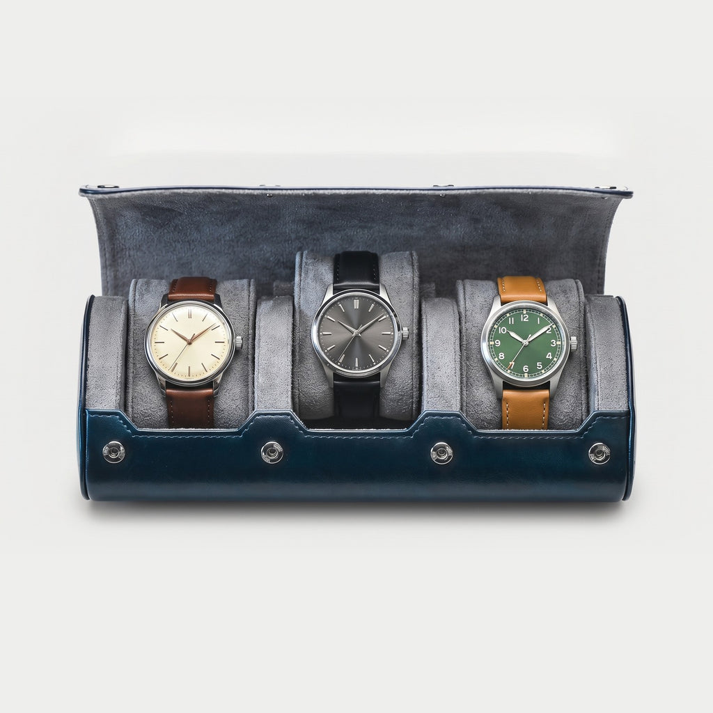 Rouleau Nomade trois montres, façon cuir bleu nuit, trois montres en place